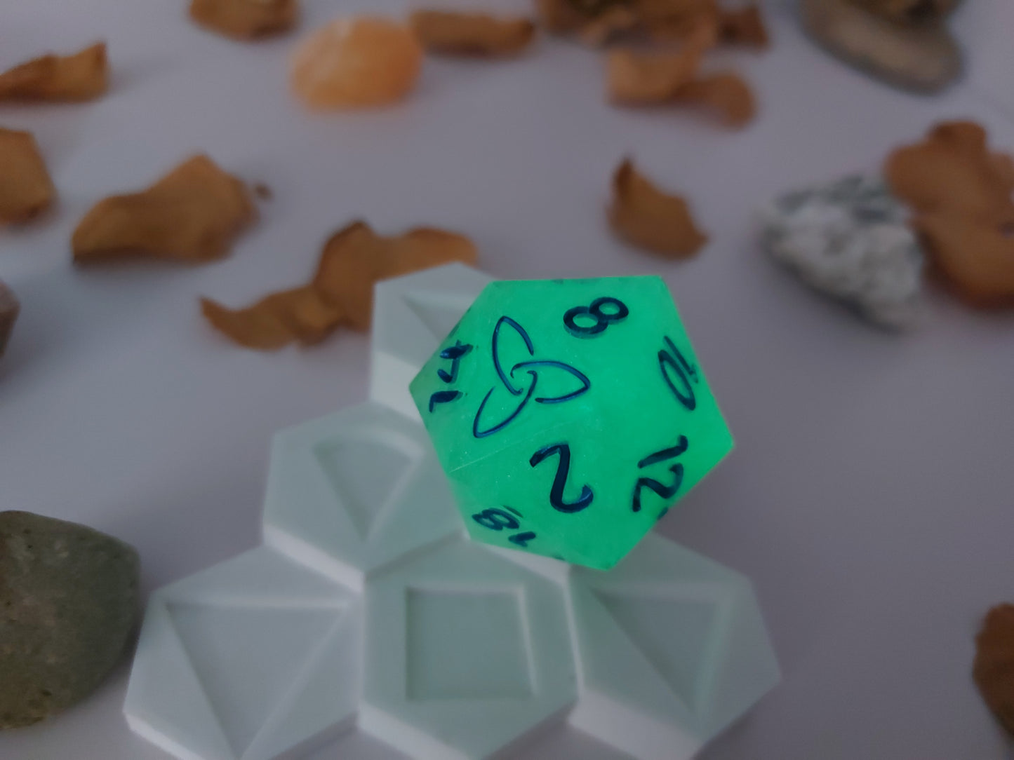 Ectoplasm Oversized d20